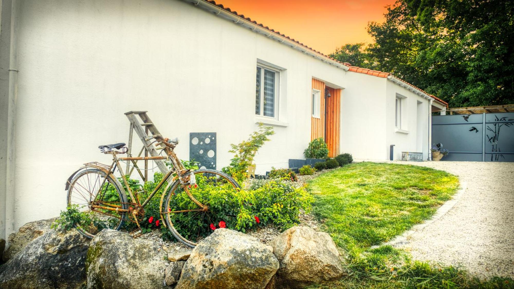 Domaine Du Souvenir Villa Saint-Paul-en-Pareds Exterior photo